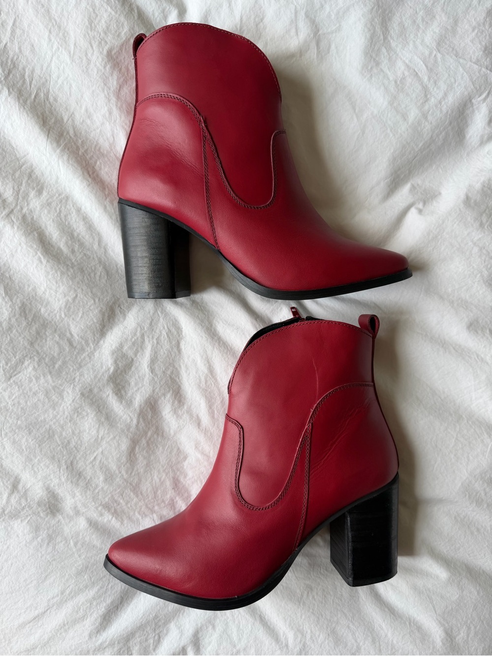 Nasty Gal Red Pointed Toe Ankle Boots with Block Heel - Picture 2 of 14